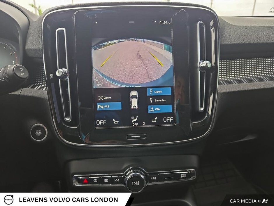 2021 Volvo XC40 R-DESIGN-18