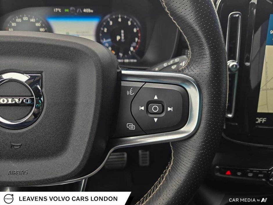 2021 Volvo XC40 R-DESIGN-15