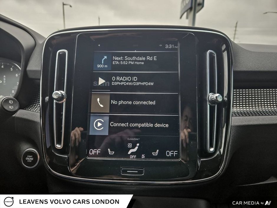 2021 Volvo XC40 R-DESIGN-26