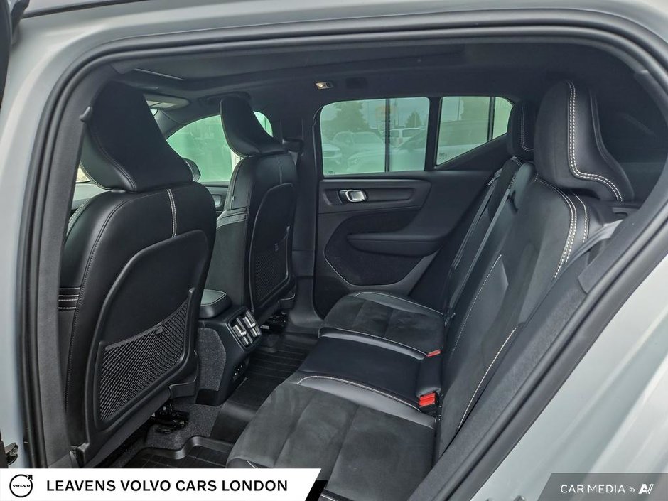 2021 Volvo XC40 R-DESIGN-22