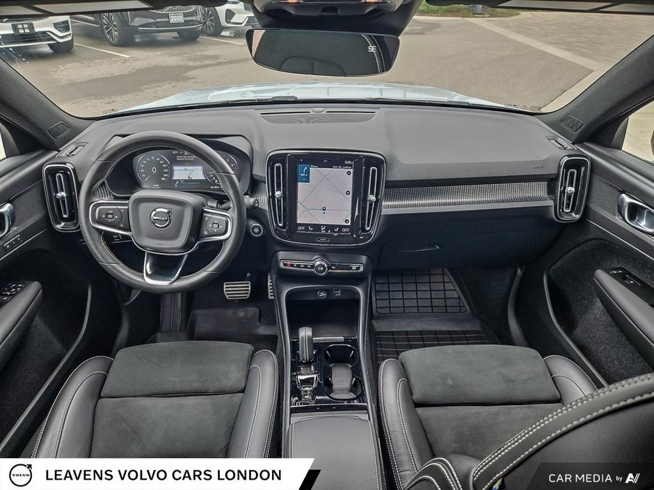 2021 Volvo XC40 R-DESIGN-23