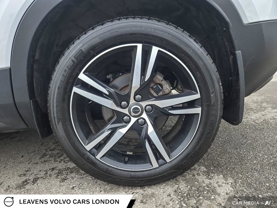 2021 Volvo XC40 R-DESIGN-5
