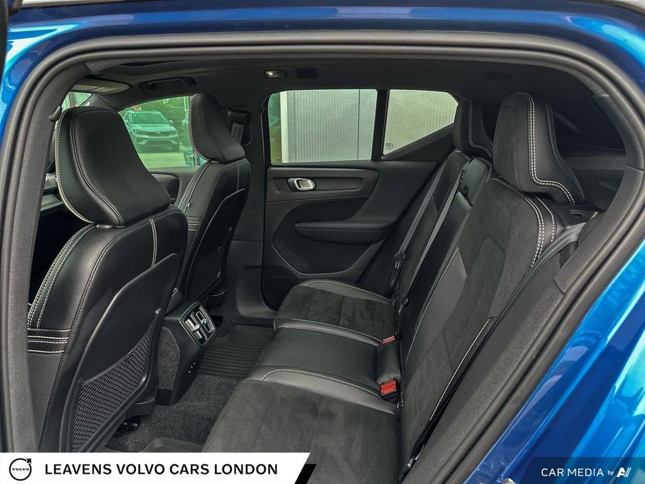 2021 Volvo XC40 R-DESIGN-22