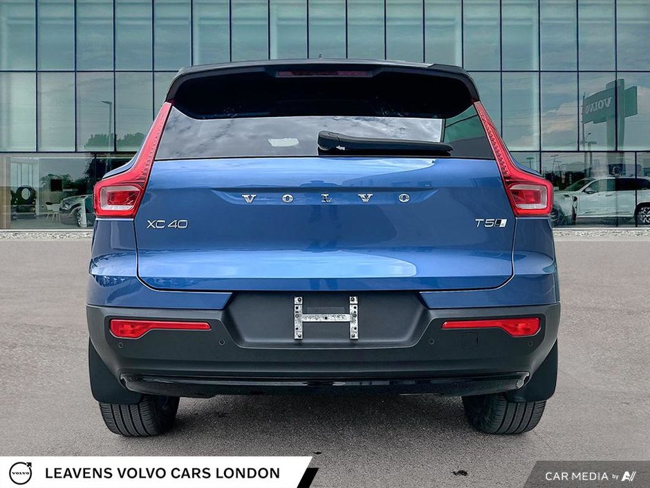 2021 Volvo XC40 R-DESIGN-4