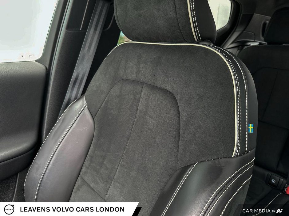 2021 Volvo XC40 R-DESIGN-19