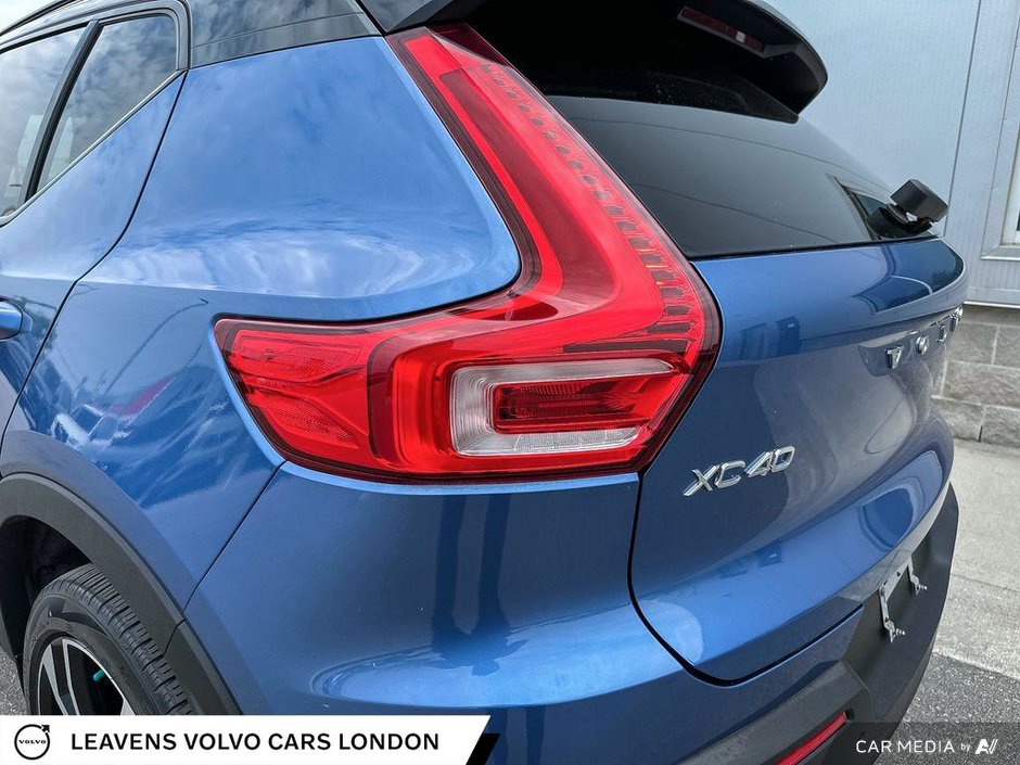 2021 Volvo XC40 R-DESIGN-10