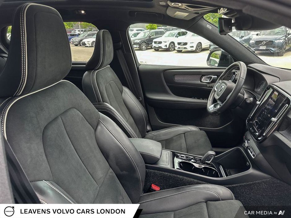 2021 Volvo XC40 R-DESIGN-21
