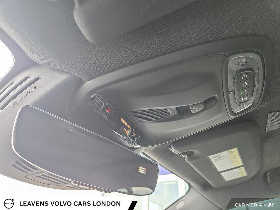 2021 Volvo XC40 R-DESIGN-20