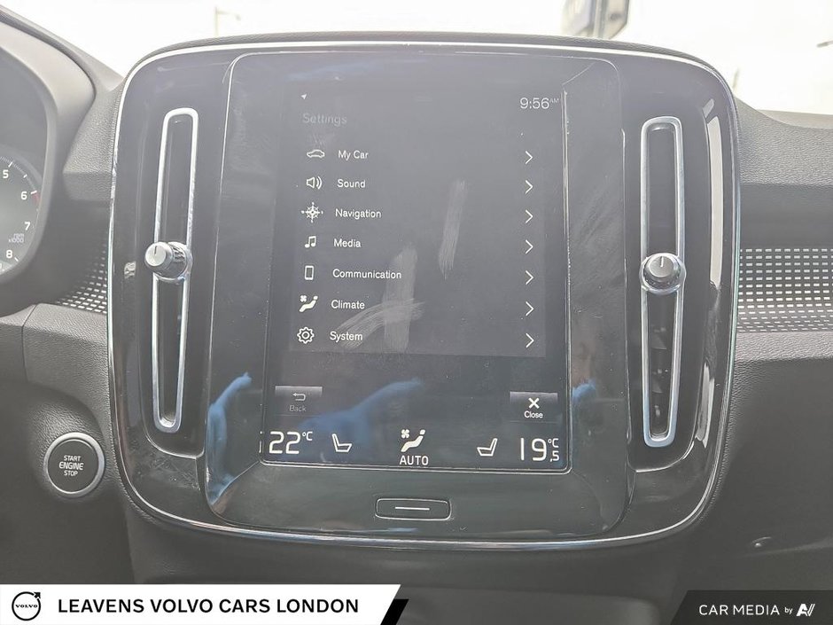 2021 Volvo XC40 R-DESIGN-27