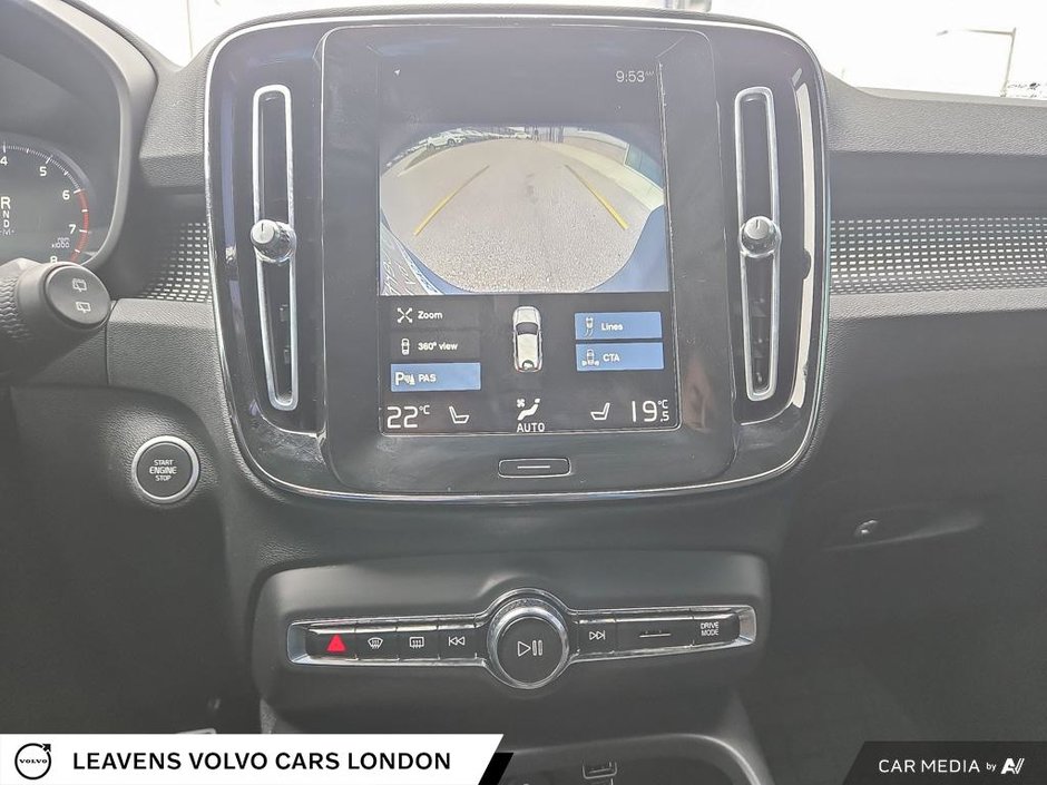2021 Volvo XC40 R-DESIGN-18