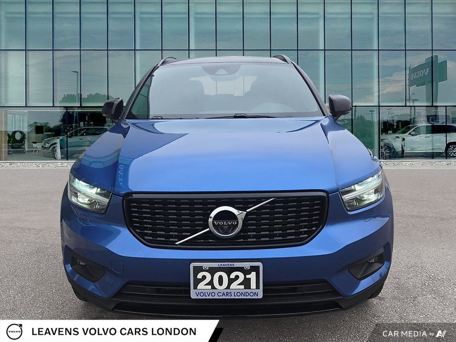 2021 Volvo XC40 R-DESIGN-1
