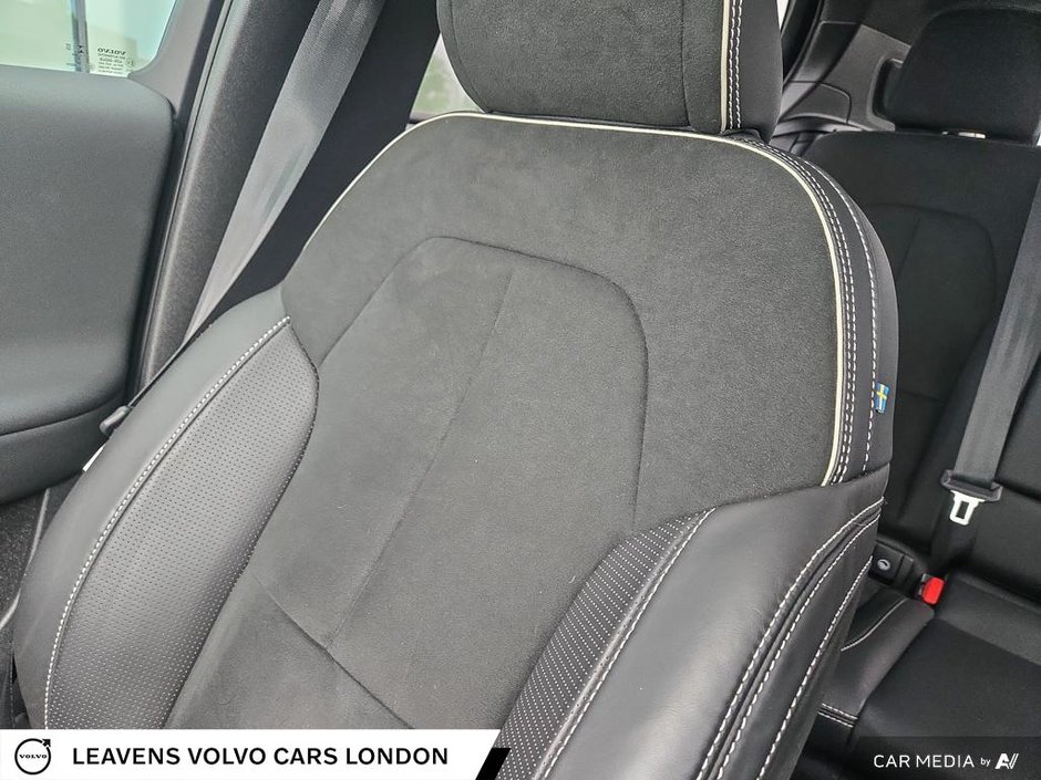 2021 Volvo XC40 R-DESIGN-19