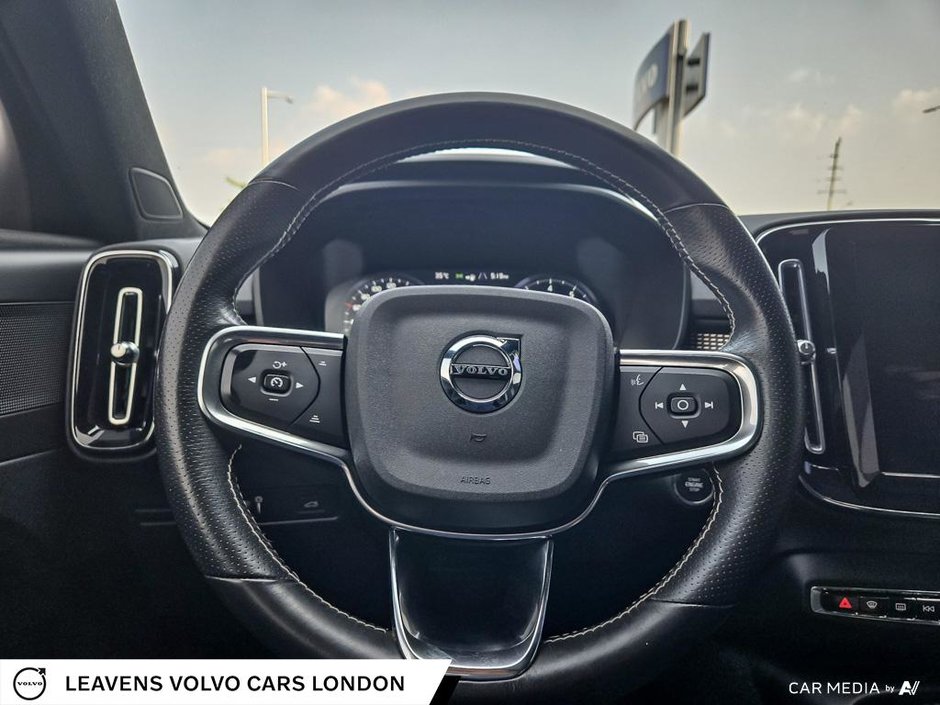 2021 Volvo XC40 R-DESIGN-13
