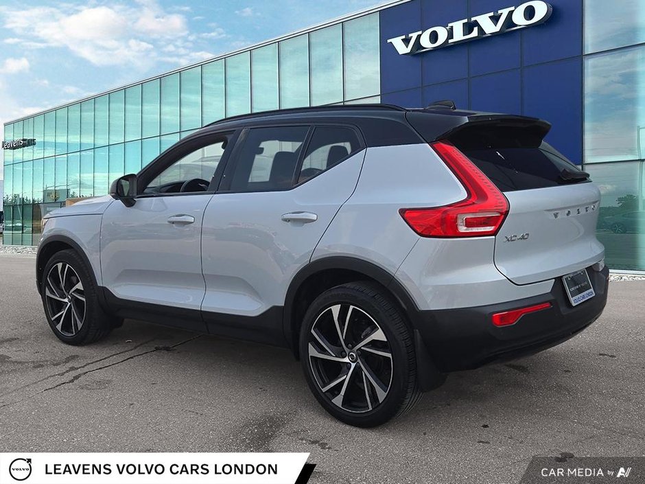 2021 Volvo XC40 R-DESIGN-3