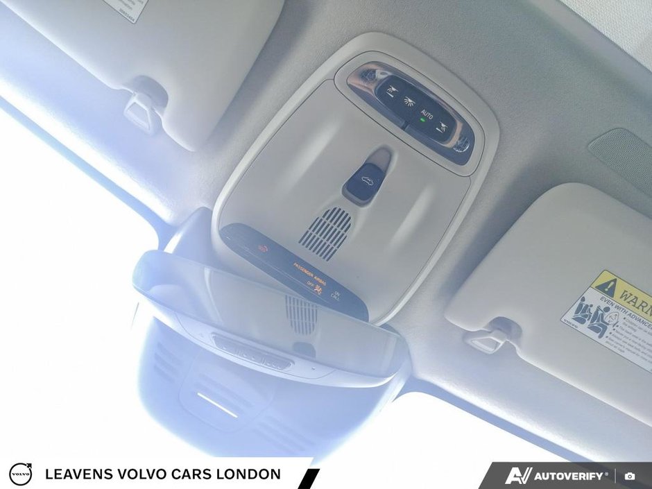 2022 Volvo XC40 MOMENTUM-20