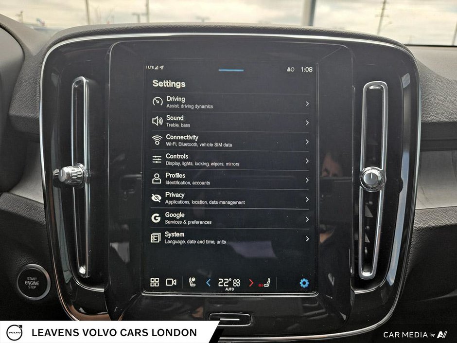 2024 Volvo XC40 CORE BRIGHT THEME-21