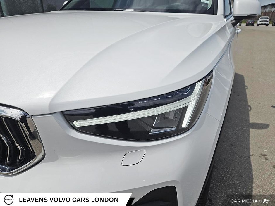 2024 Volvo XC40 CORE BRIGHT THEME-9
