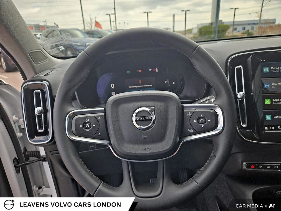 2024 Volvo XC40 CORE BRIGHT THEME-13