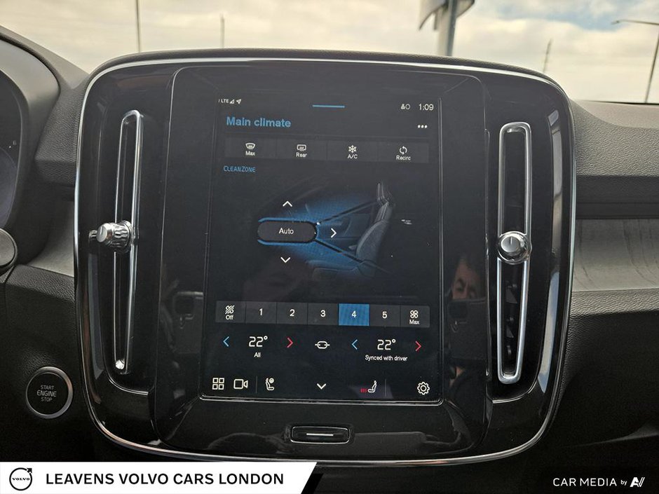 2024 Volvo XC40 CORE BRIGHT THEME-19