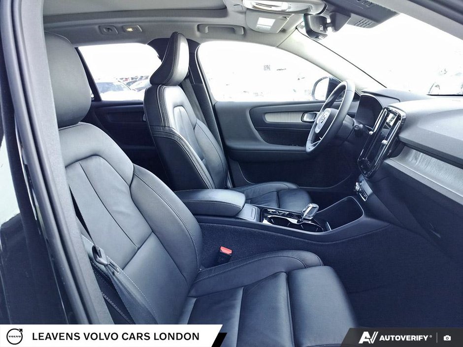 2024 Volvo XC40 ULTIMATE BRIGHT THEME-21