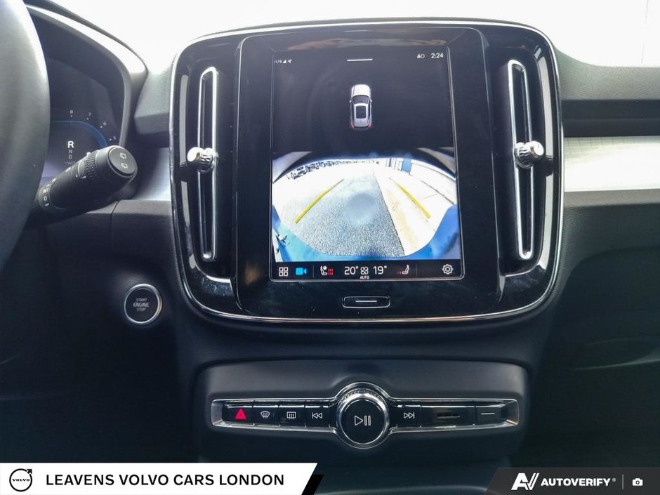 2024 Volvo XC40 UNKNOWN-18