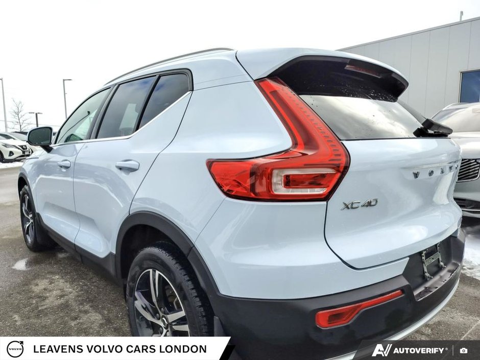 2024 Volvo XC40 UNKNOWN-10