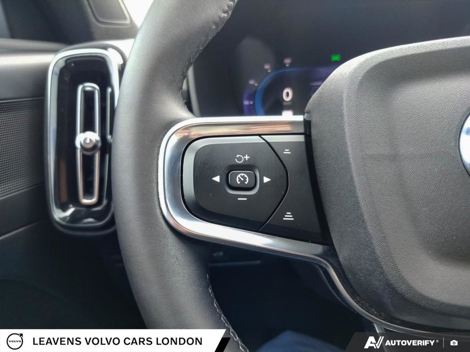 2024 Volvo XC40 UNKNOWN-29