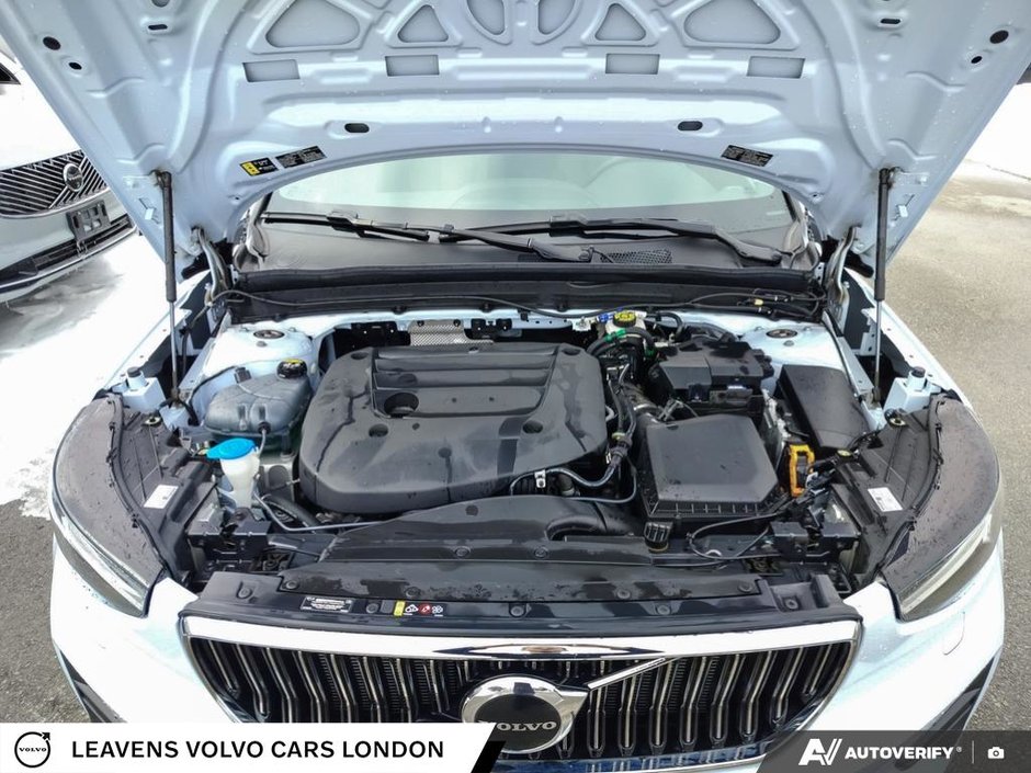 2024 Volvo XC40 UNKNOWN-9