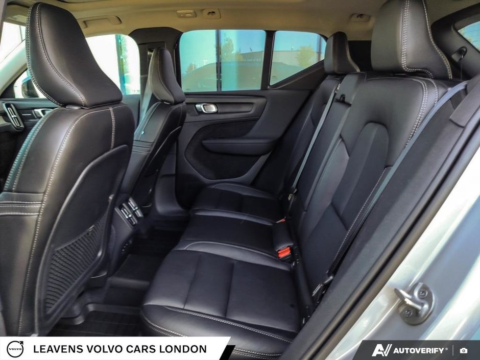 2024 Volvo XC40 ULTIMATE DARK THEME-22