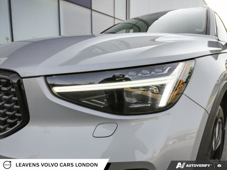 2024 Volvo XC40 ULTIMATE DARK THEME-7