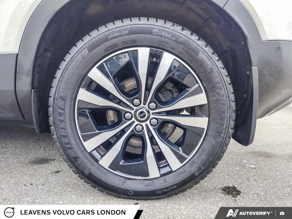 2024 Volvo XC40 ULTIMATE DARK THEME-5