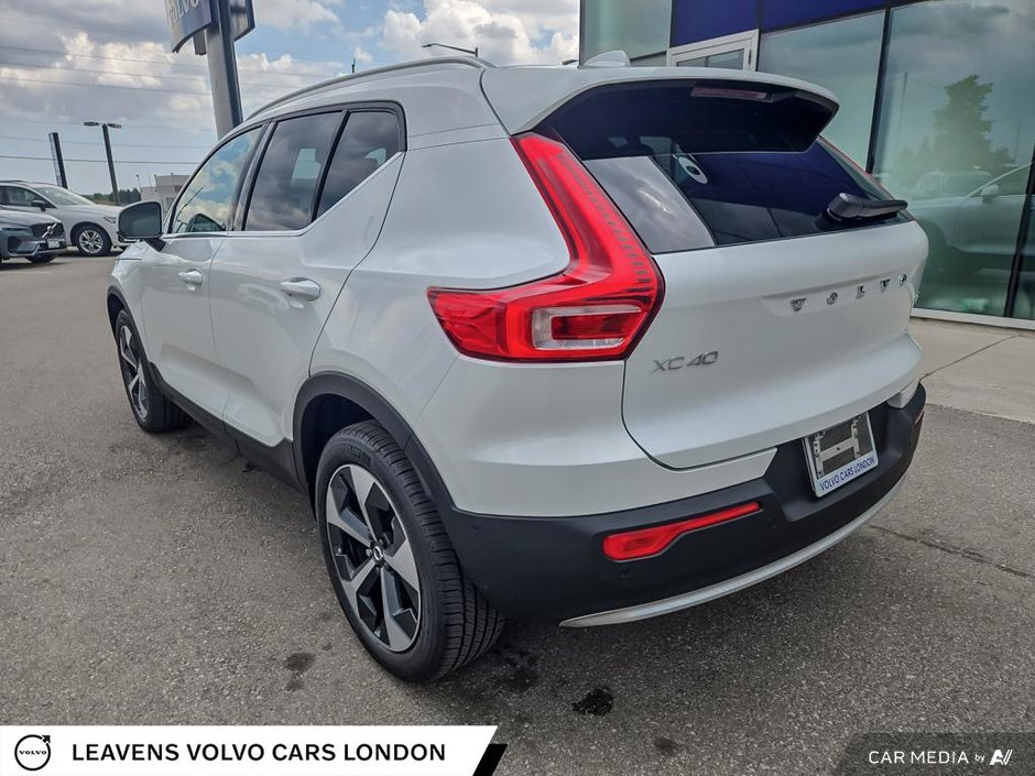 2025 Volvo XC40 PLUS BRIGHT THEME-10