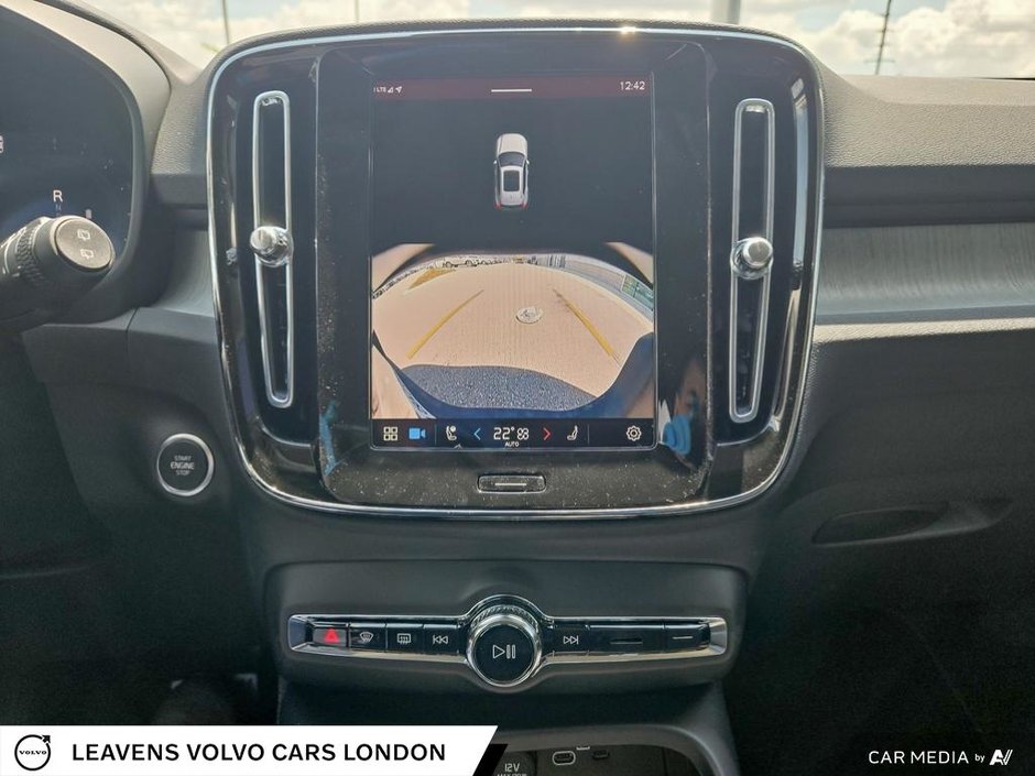 2025 Volvo XC40 CORE BRIGHT THEME-18