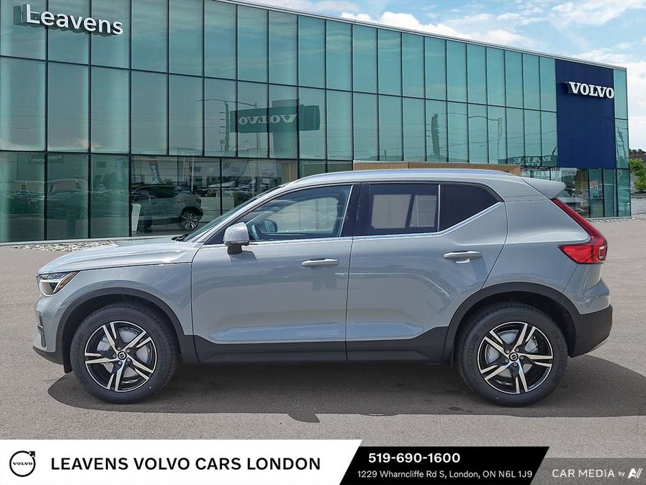 2025 Volvo XC40 CORE BRIGHT THEME-0