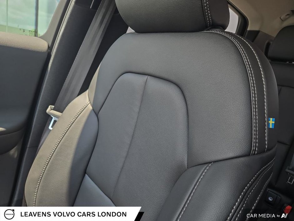 2025 Volvo XC40 CORE BRIGHT THEME-19