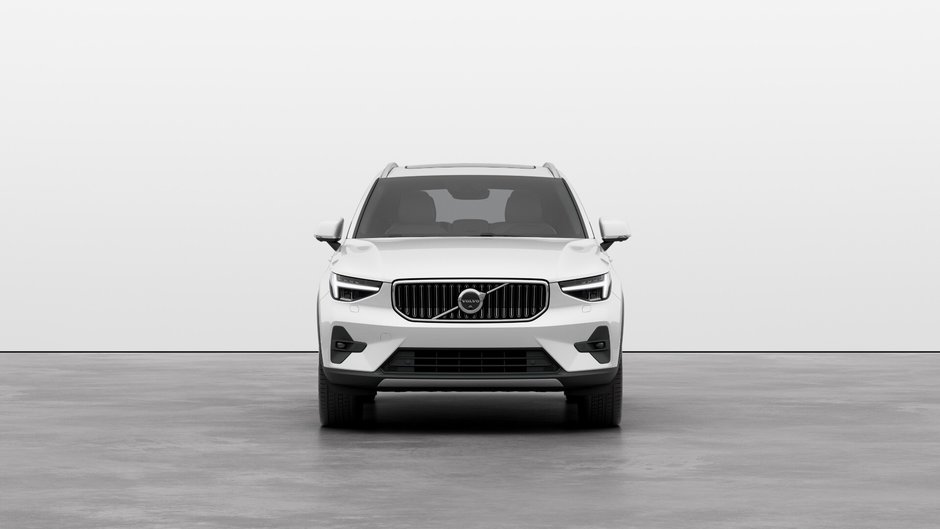 2025 Volvo XC40 PLUS BRIGHT THEME-2