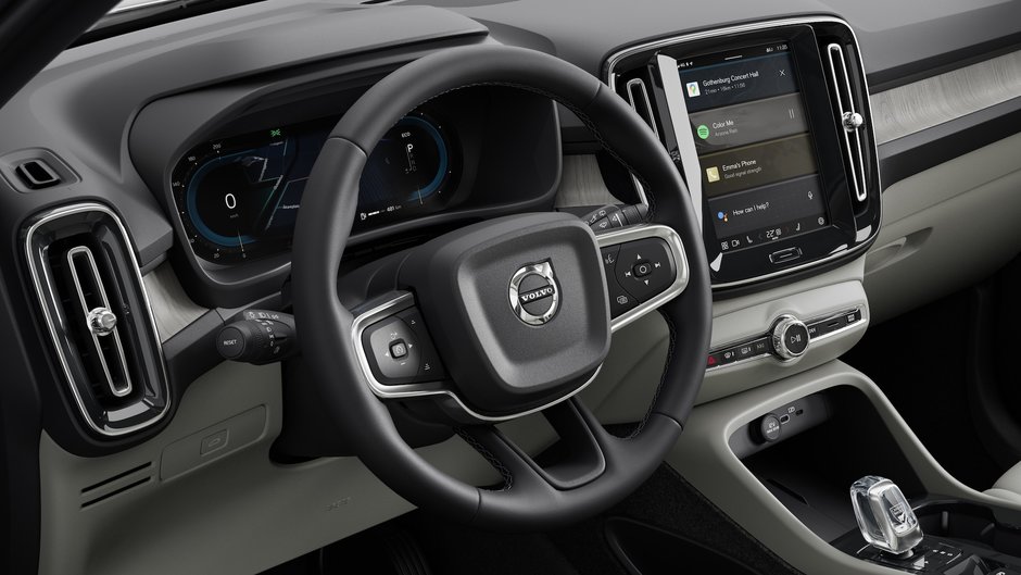 2025 Volvo XC40 PLUS BRIGHT THEME-11
