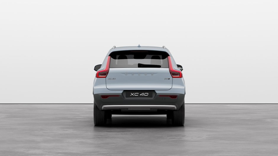 2025 Volvo XC40 PLUS BRIGHT THEME-3