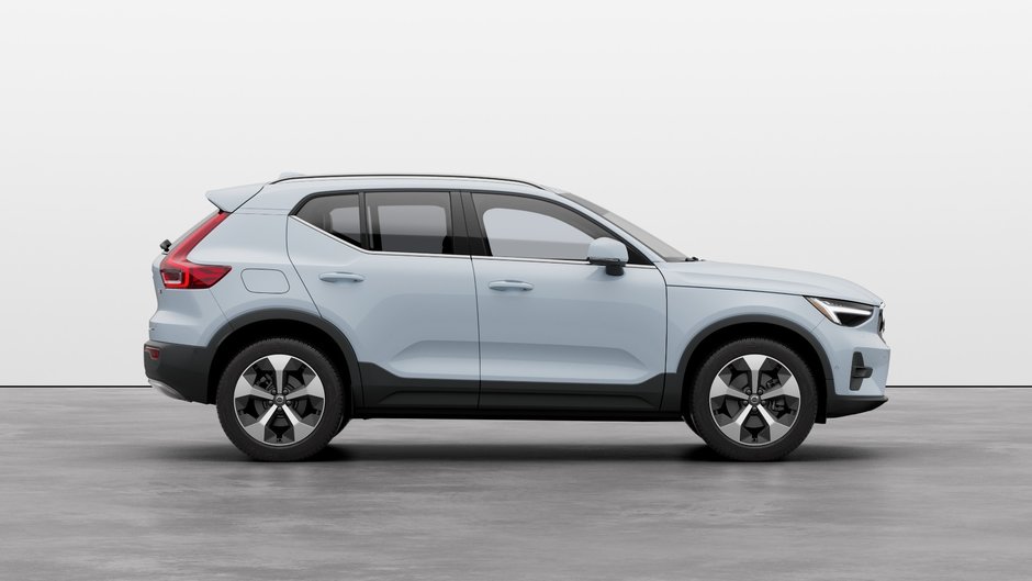 2025 Volvo XC40 PLUS BRIGHT THEME-4