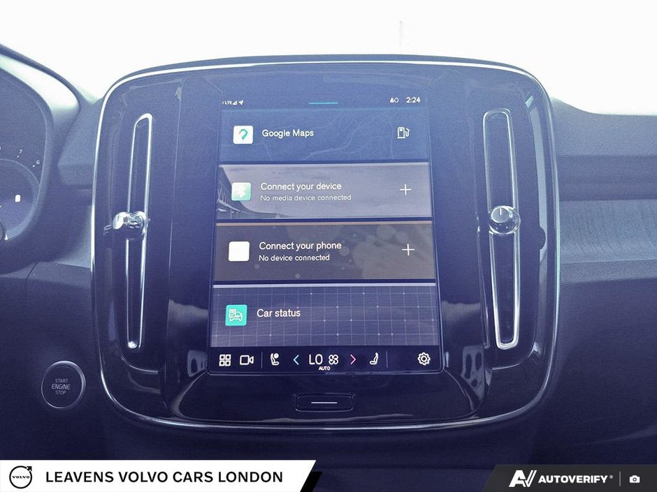 2025 Volvo XC40 PLUS DARK THEME-19