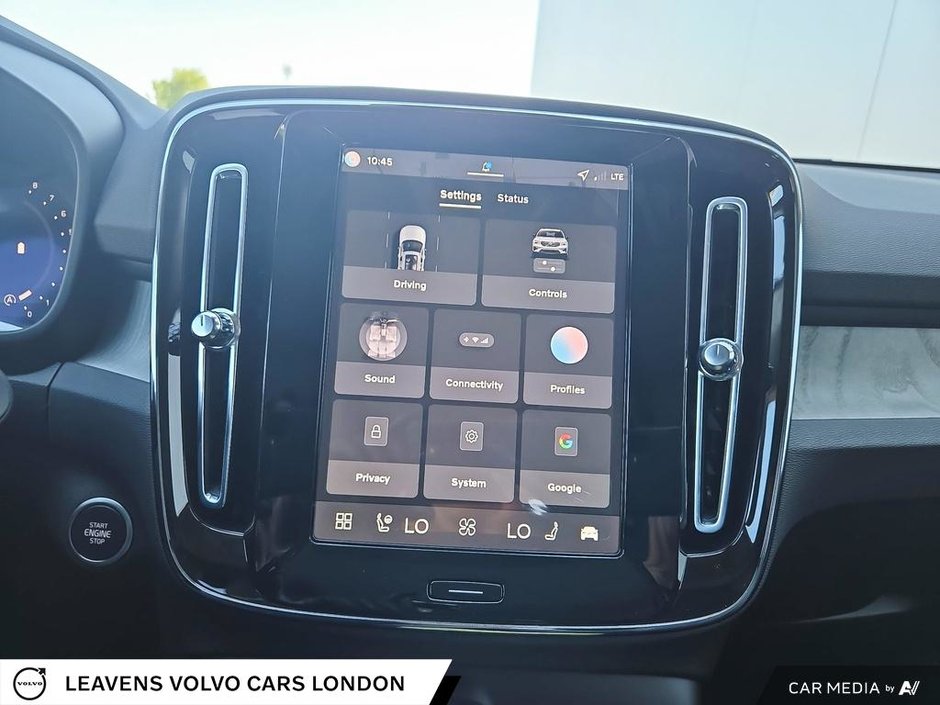2026 Volvo XC40 ULTRA DARK THEME-26