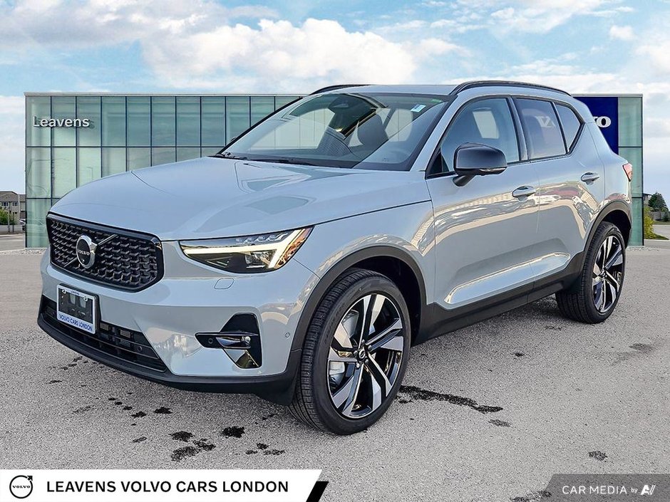 2026 Volvo XC40 ULTRA DARK THEME-2
