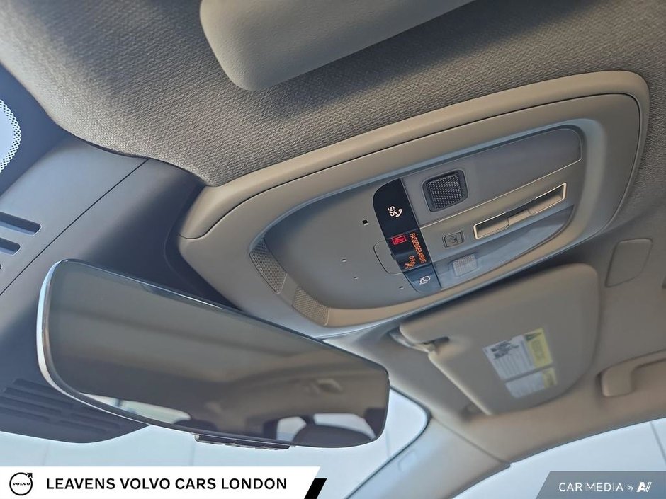 2026 Volvo XC40 ULTRA DARK THEME-20
