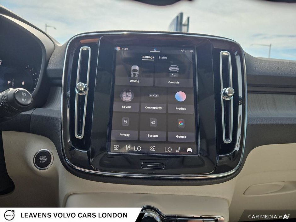 2026 Volvo XC40 PLUS DARK THEME-27