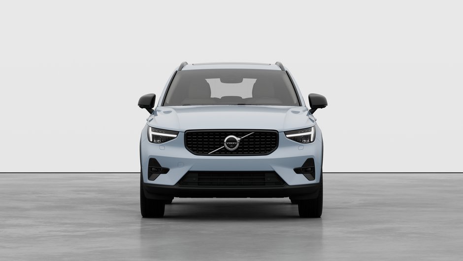 2026 Volvo XC40 PLUS DARK THEME-4