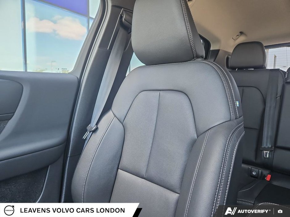 2026 Volvo XC40 CORE DARK THEME-19
