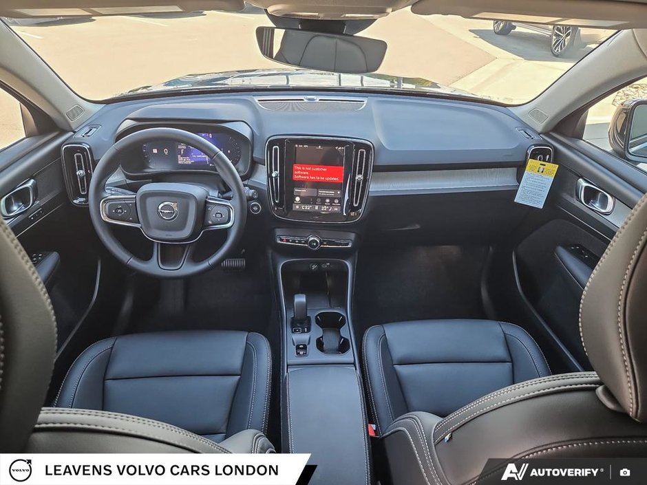 2026 Volvo XC40 CORE DARK THEME-23