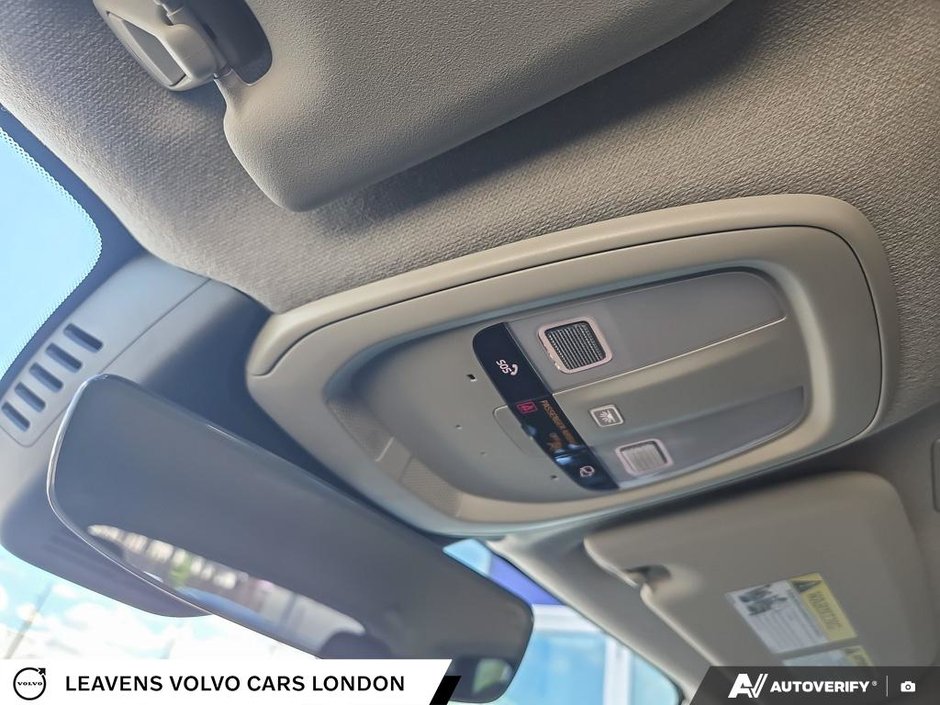 2026 Volvo XC40 CORE DARK THEME-20