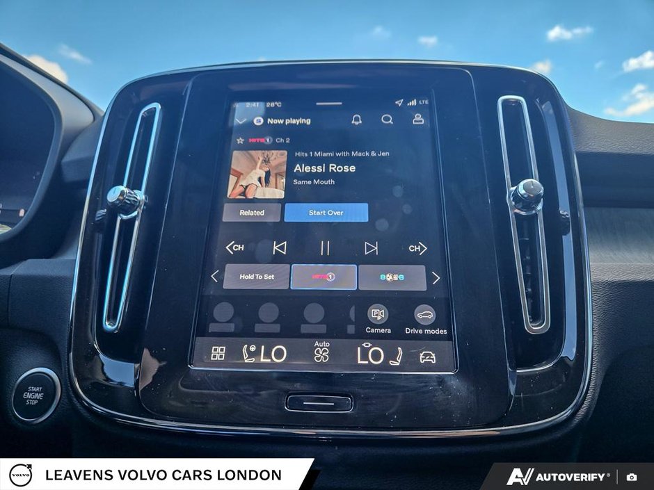 2026 Volvo XC40 CORE DARK THEME-29