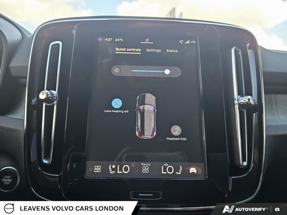 2026 Volvo XC40 CORE DARK THEME-28